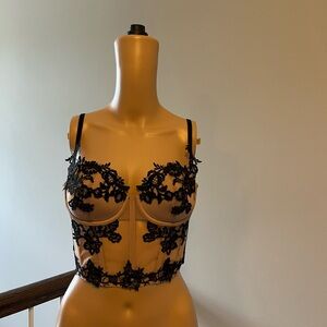 Victoria secret bra. Size 34C. Like new. Smoke/pet free home. Tan/black